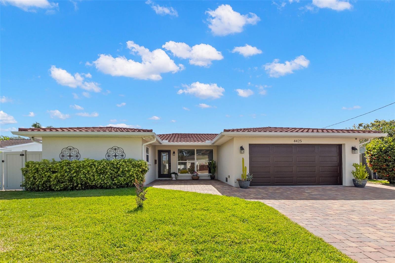 Details for 4425 13th Way Ne, ST PETERSBURG, FL 33703
