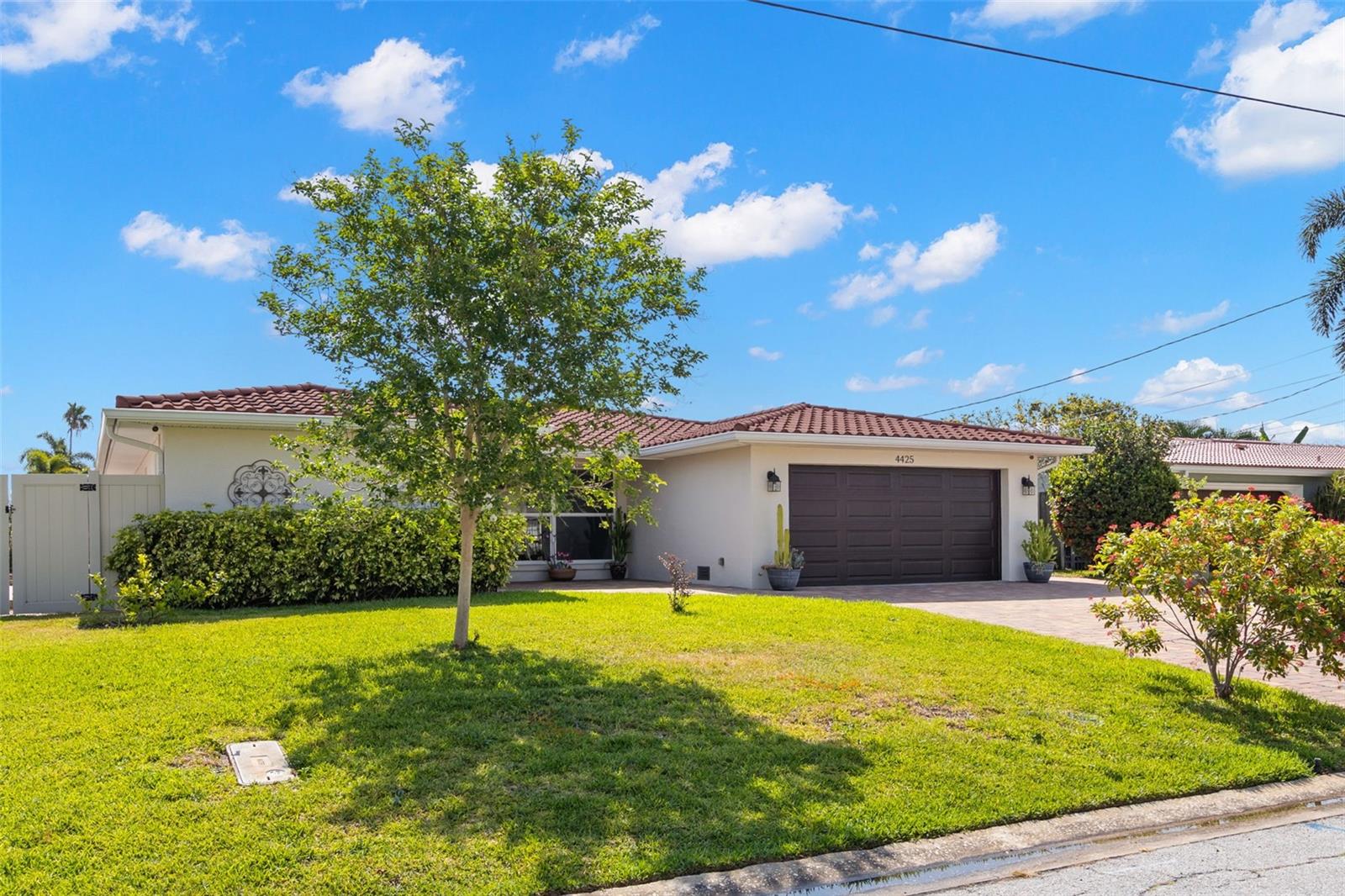 Image 2 of 34 For 4425 13th Way Ne