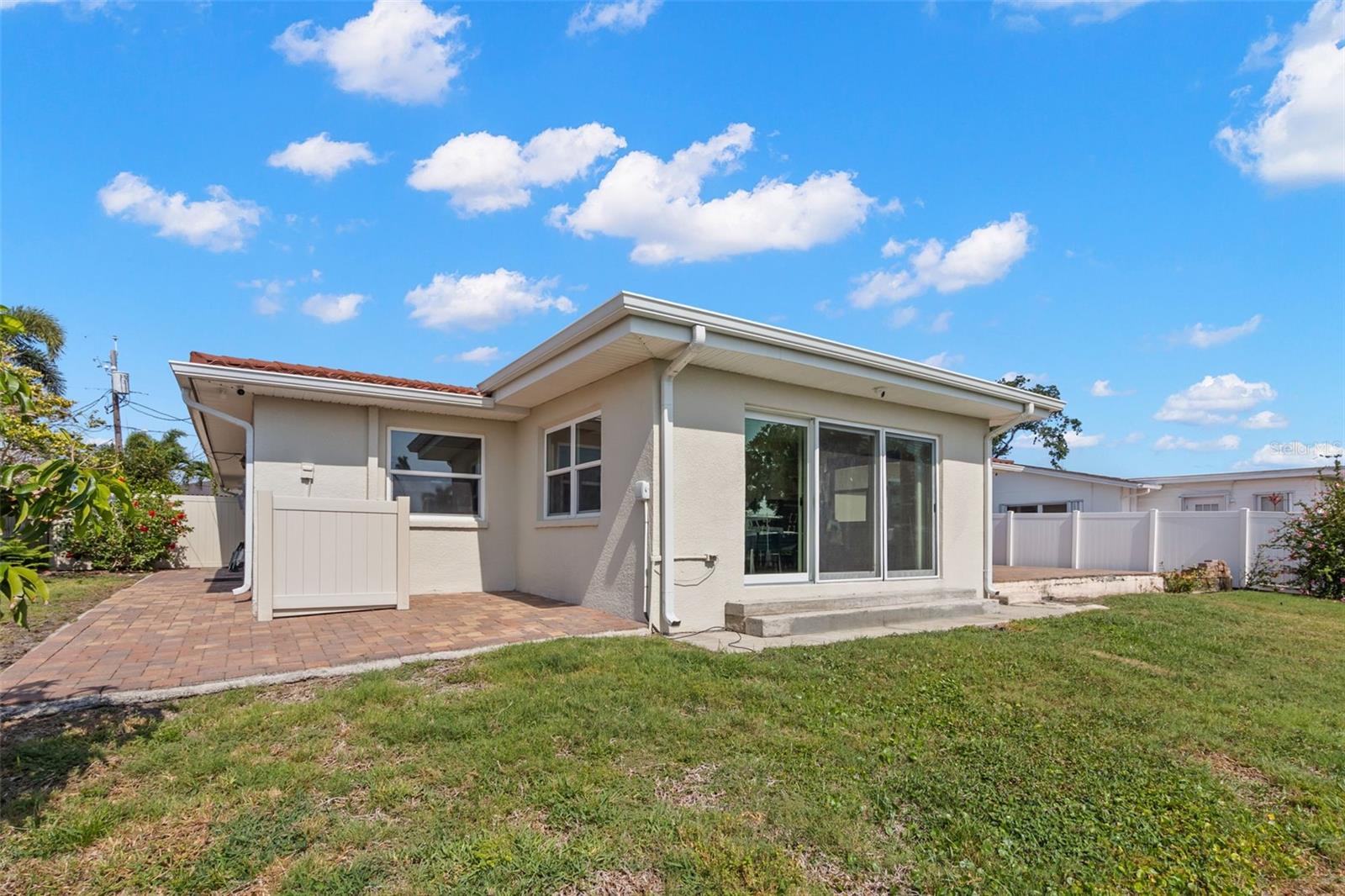 Image 25 of 34 For 4425 13th Way Ne