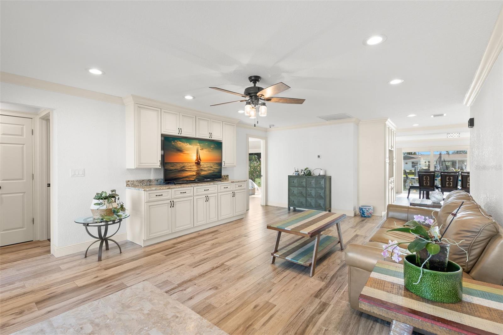 Image 5 of 34 For 4425 13th Way Ne