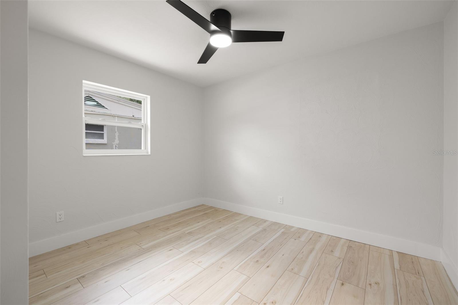 Image 12 of 25 For 2157 20th Avenue Sw
