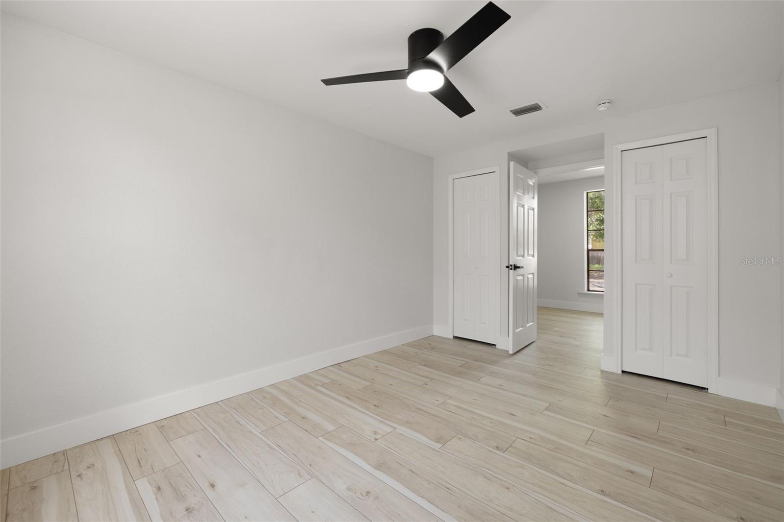 Image 18 of 25 For 2157 20th Avenue Sw