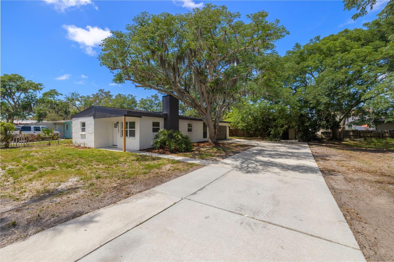 Image 2 of 25 For 2157 20th Avenue Sw