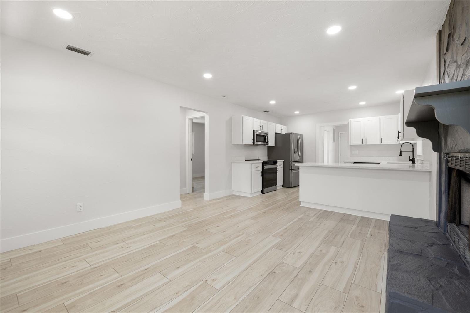 Image 9 of 25 For 2157 20th Avenue Sw