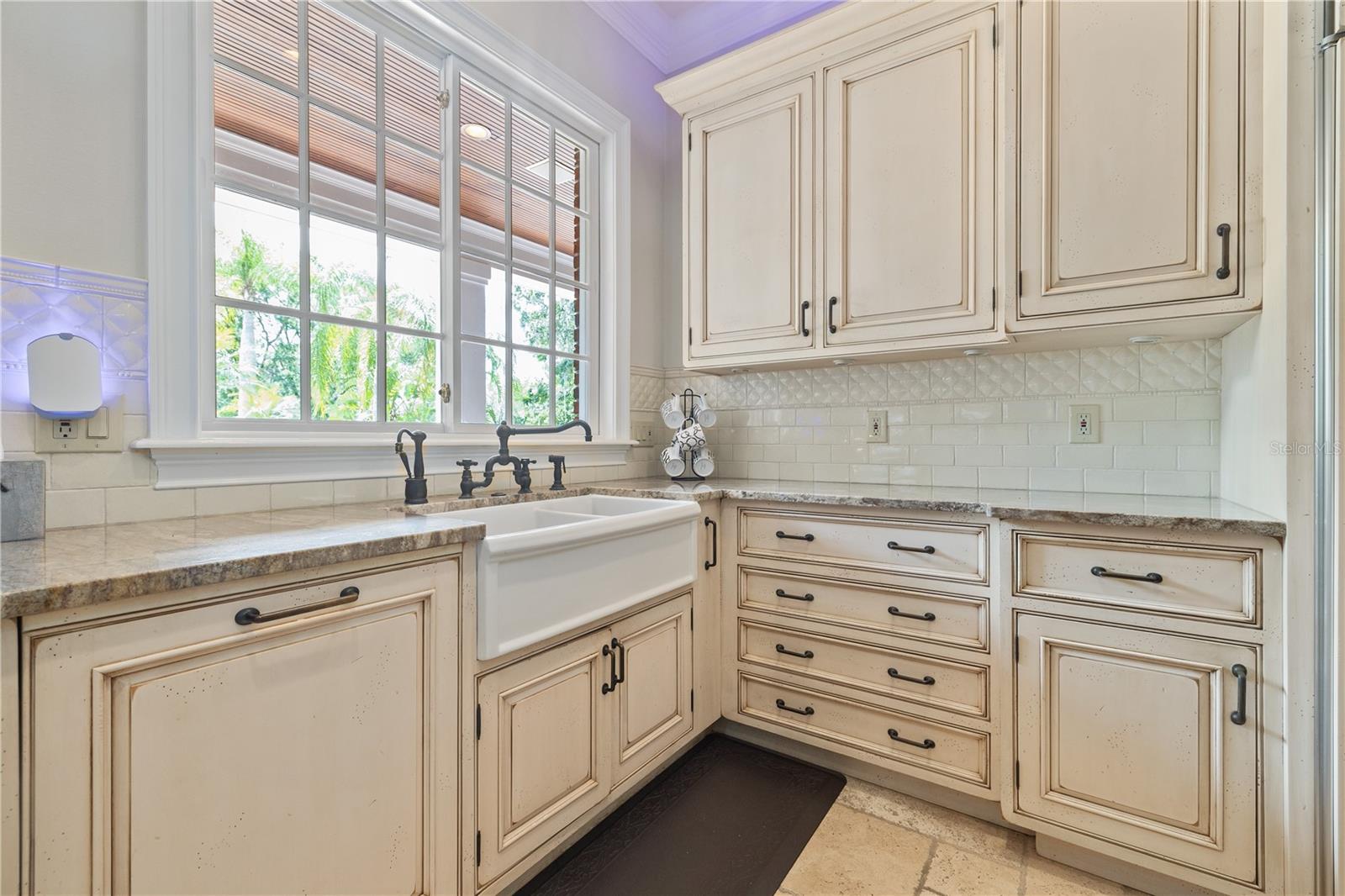 Image 16 of 73 For 6310 Maclaurin Drive