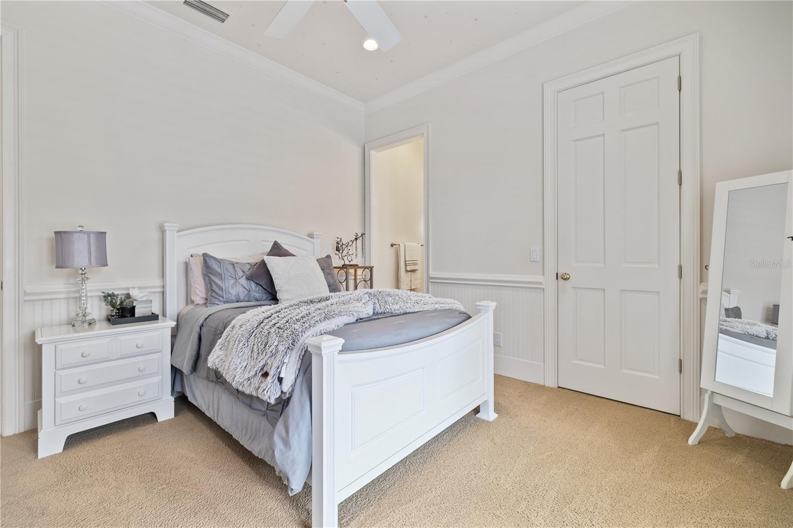 Image 34 of 73 For 6310 Maclaurin Drive