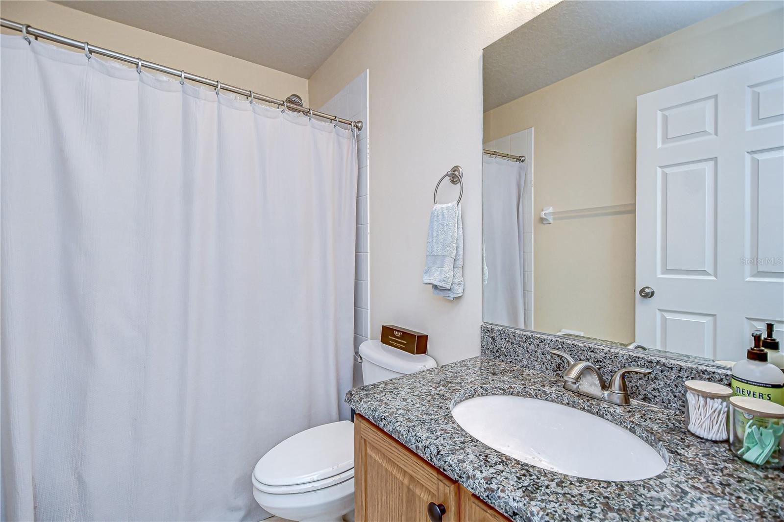 Image 20 of 38 For 7107 Colonial Lake Dr