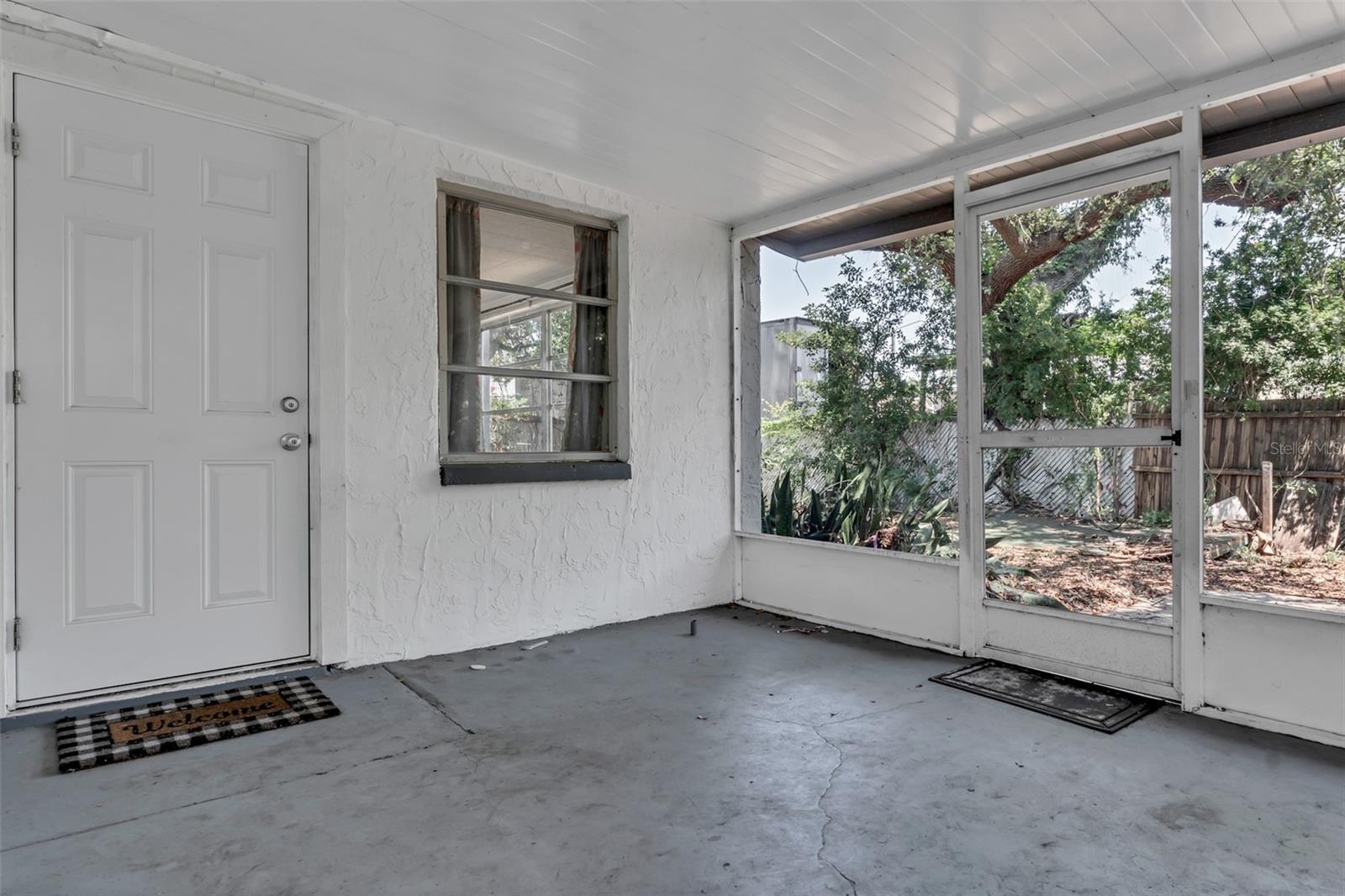 Image 23 of 26 For 4348 Shoreline Drive