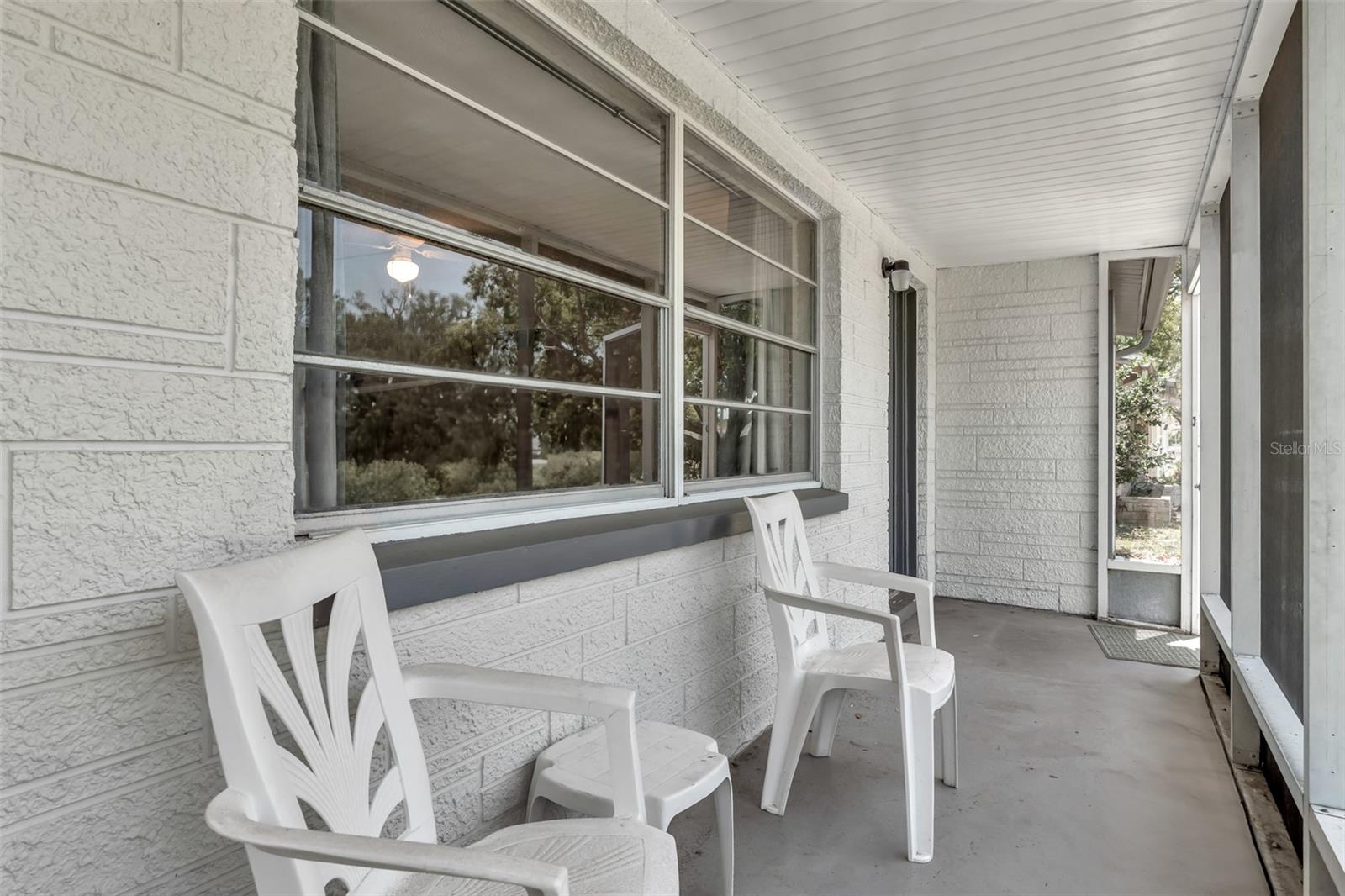 Image 4 of 26 For 4348 Shoreline Drive