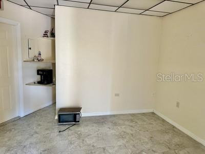 Listing photo id 7 for 7730 Little Road A