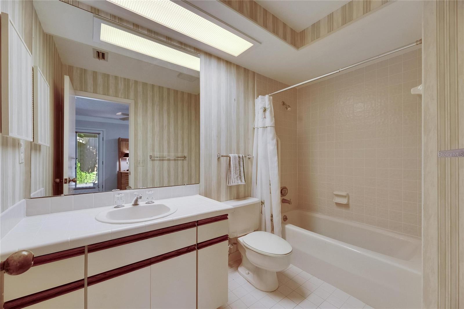 Listing photo id 27 for 29903 Baywood Lane