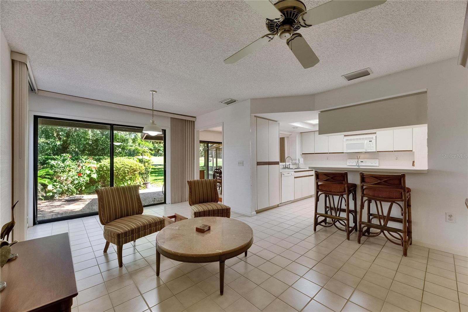 Listing photo id 34 for 29903 Baywood Lane