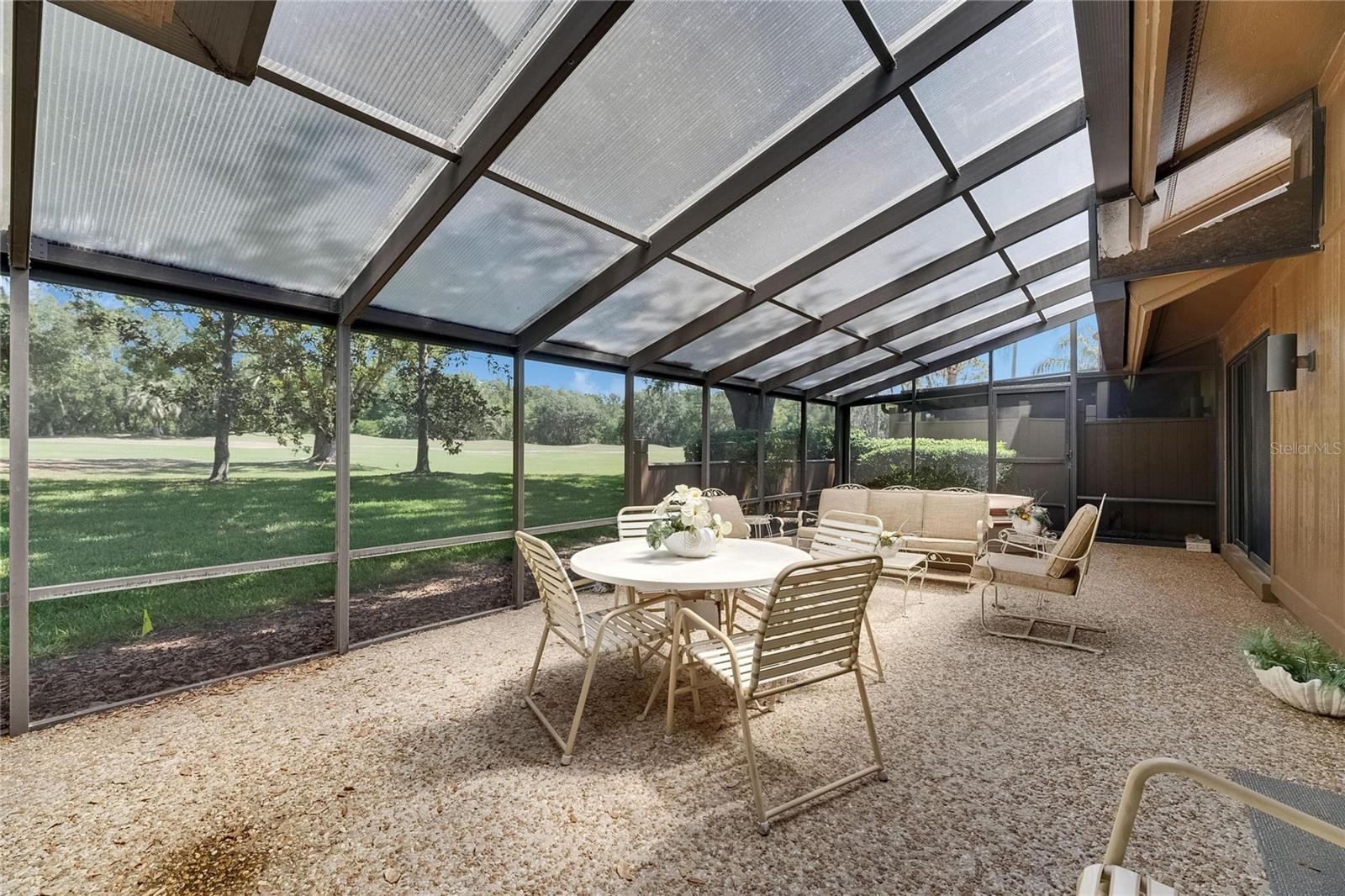 Listing photo id 2 for 29903 Baywood Lane