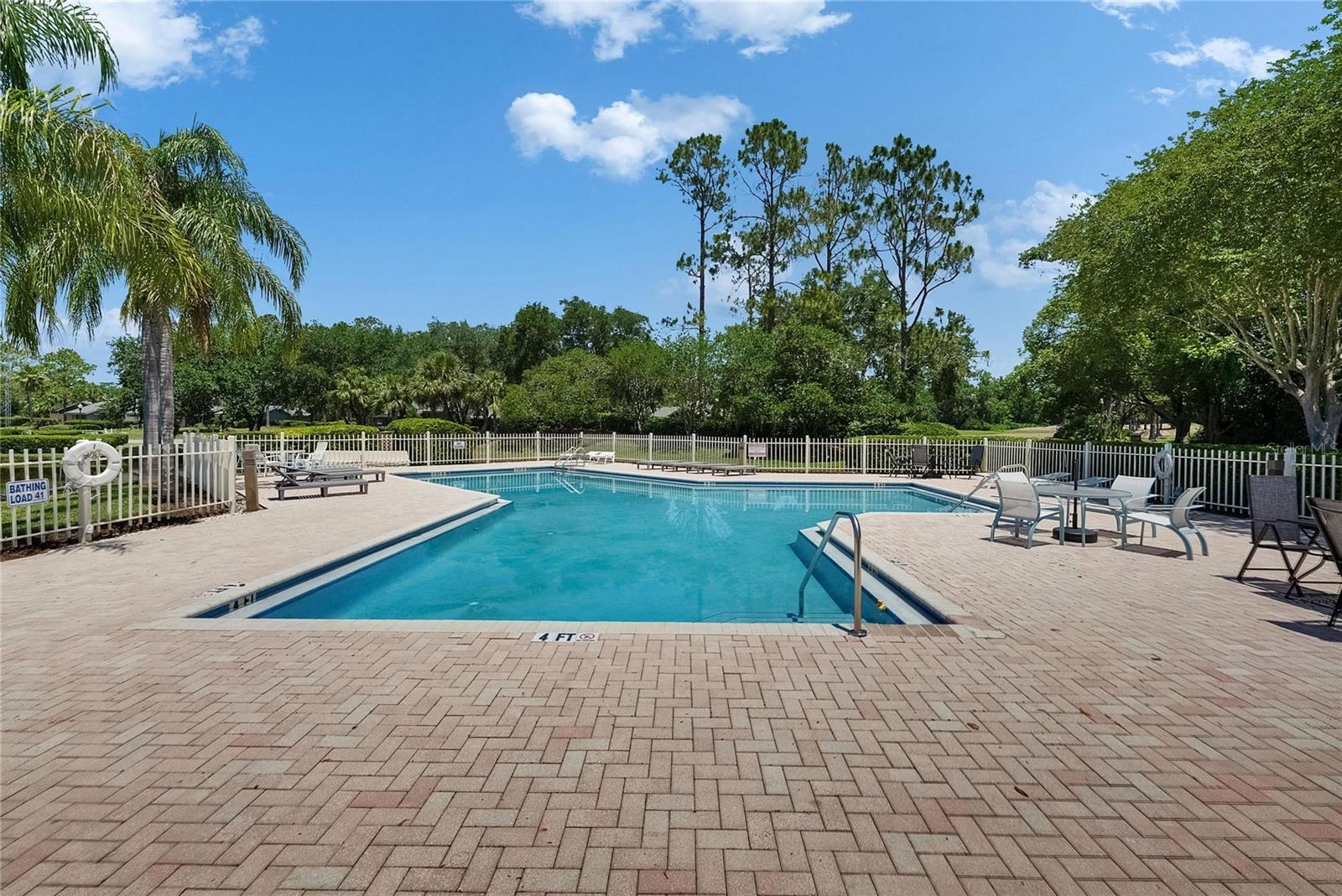 Listing photo id 45 for 29903 Baywood Lane