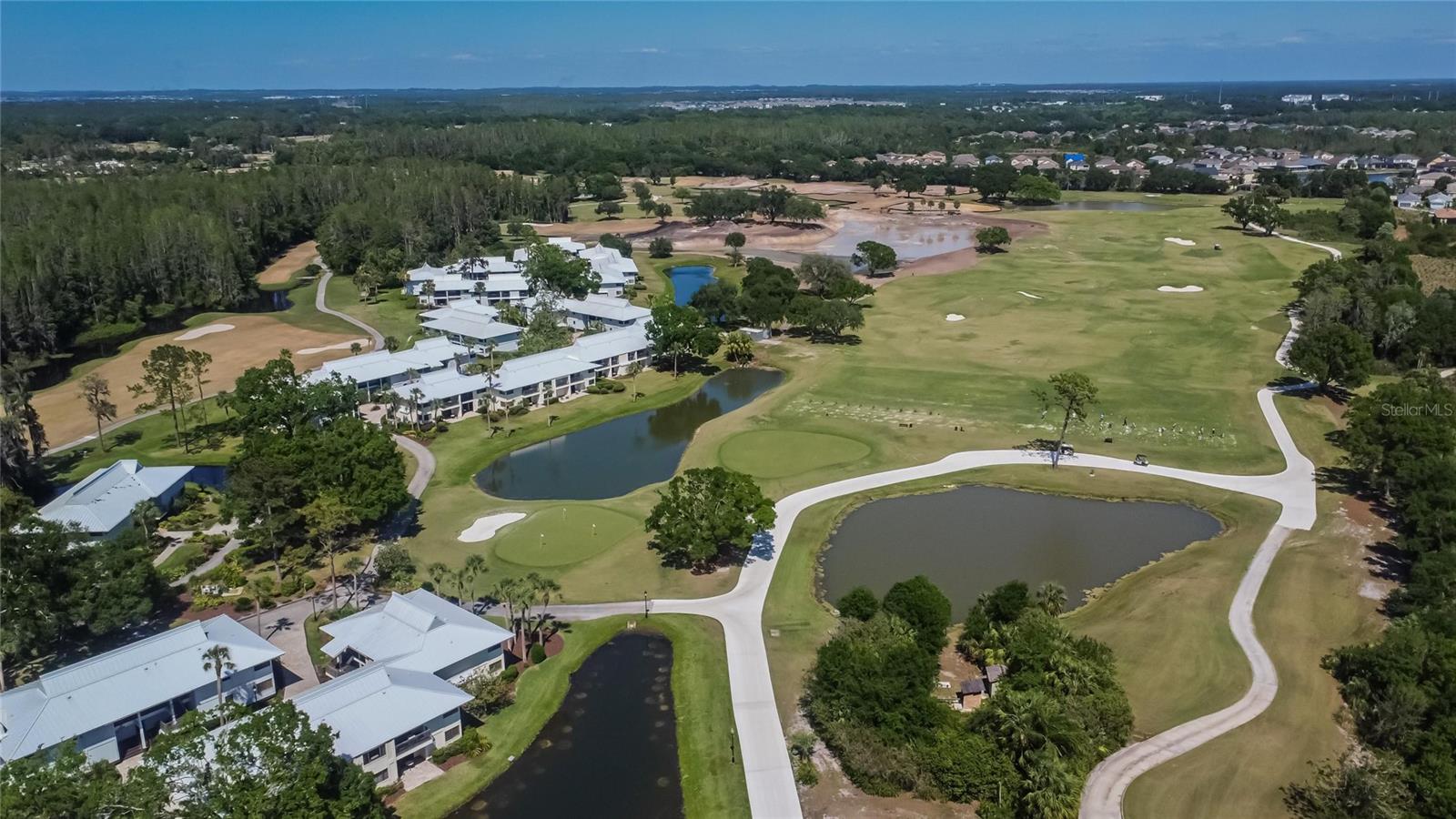 Listing photo id 52 for 29903 Baywood Lane