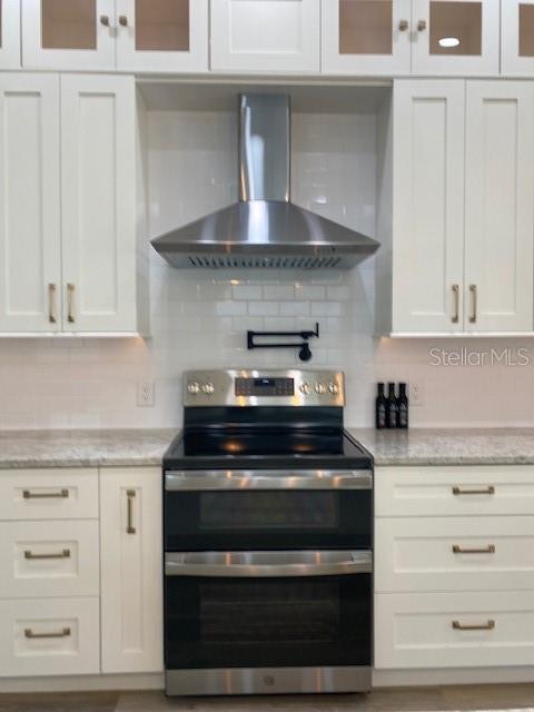 Listing photo id 22 for 7635 55th Street N