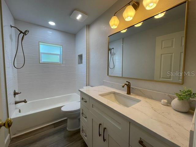 Listing photo id 30 for 7635 55th Street N