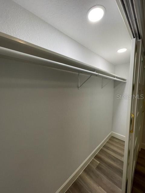 Listing photo id 35 for 7635 55th Street N
