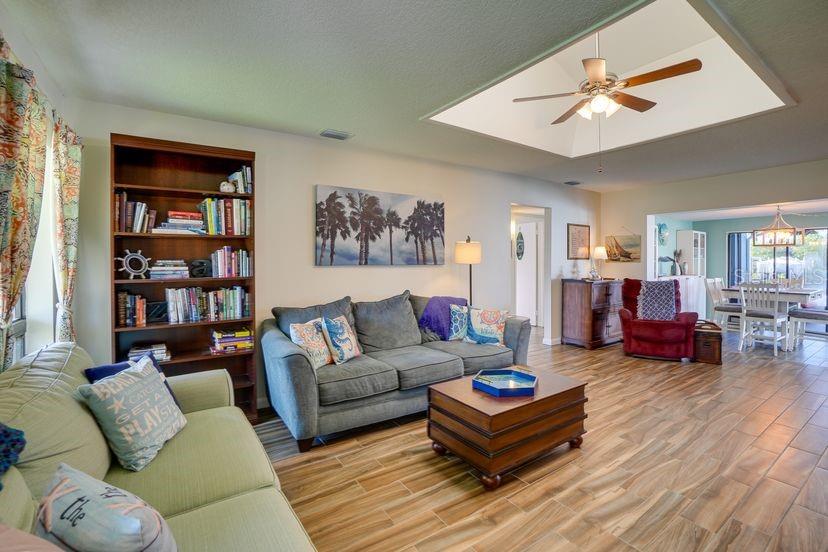 Image 17 of 38 For 8722 Thornwood Lane