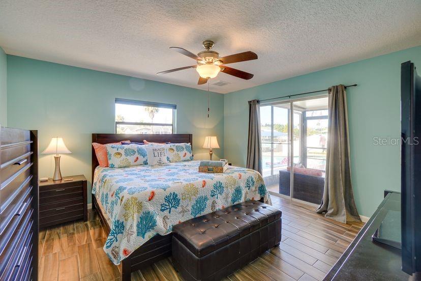 Image 29 of 38 For 8722 Thornwood Lane