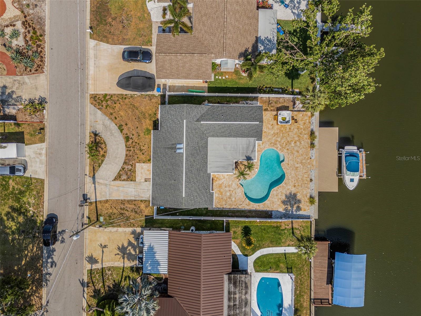 Image 3 of 38 For 8722 Thornwood Lane