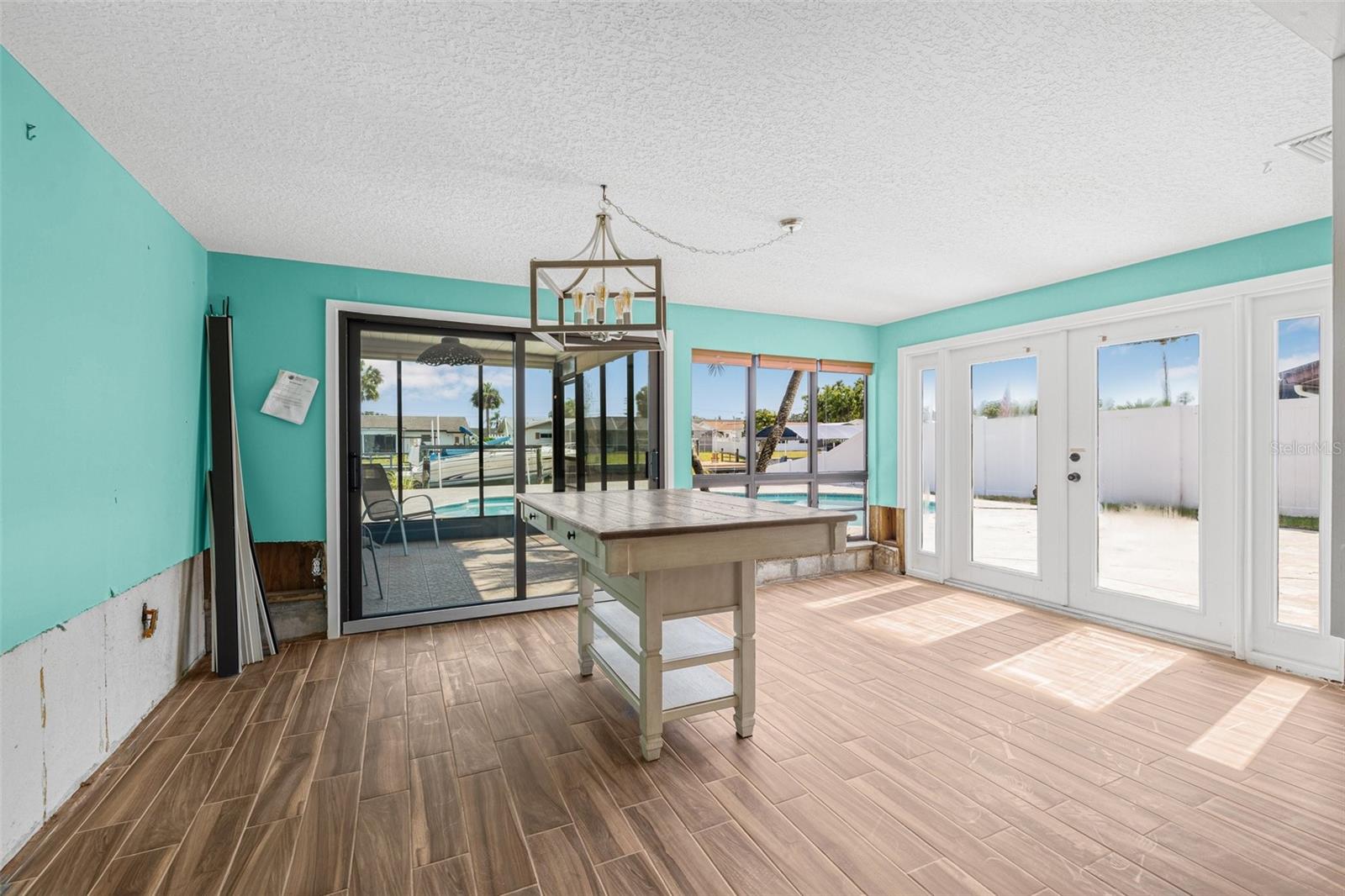 Image 31 of 38 For 8722 Thornwood Lane
