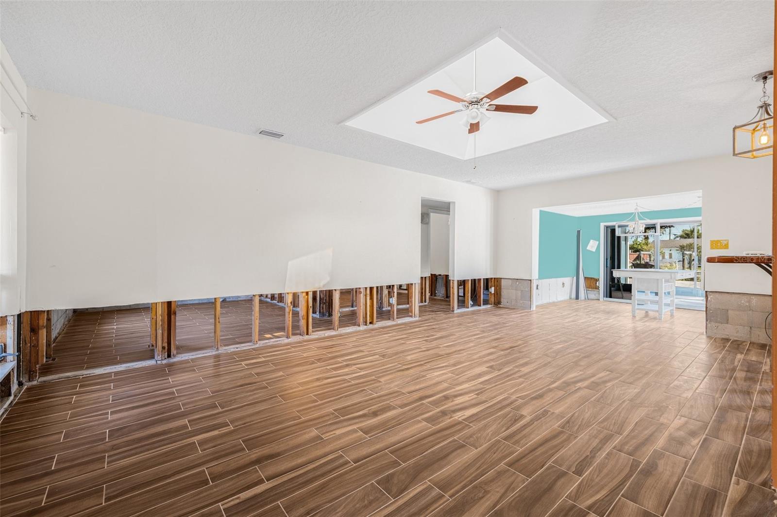 Image 32 of 38 For 8722 Thornwood Lane