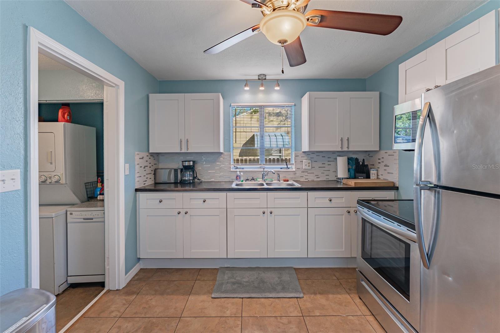 Image 10 of 43 For 2035 29th Avenue N