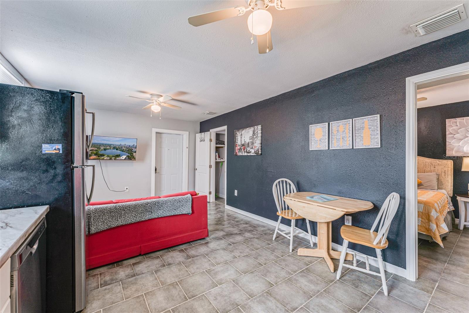Image 30 of 43 For 2035 29th Avenue N
