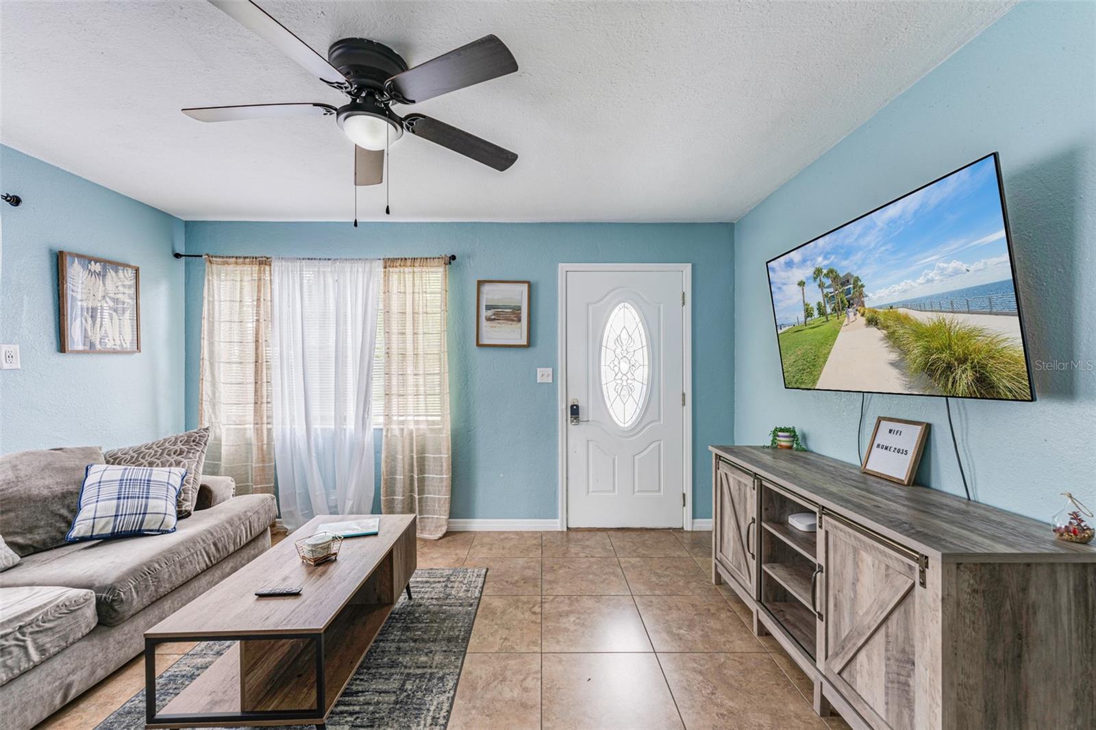 Image 37 of 43 For 2035 29th Avenue N