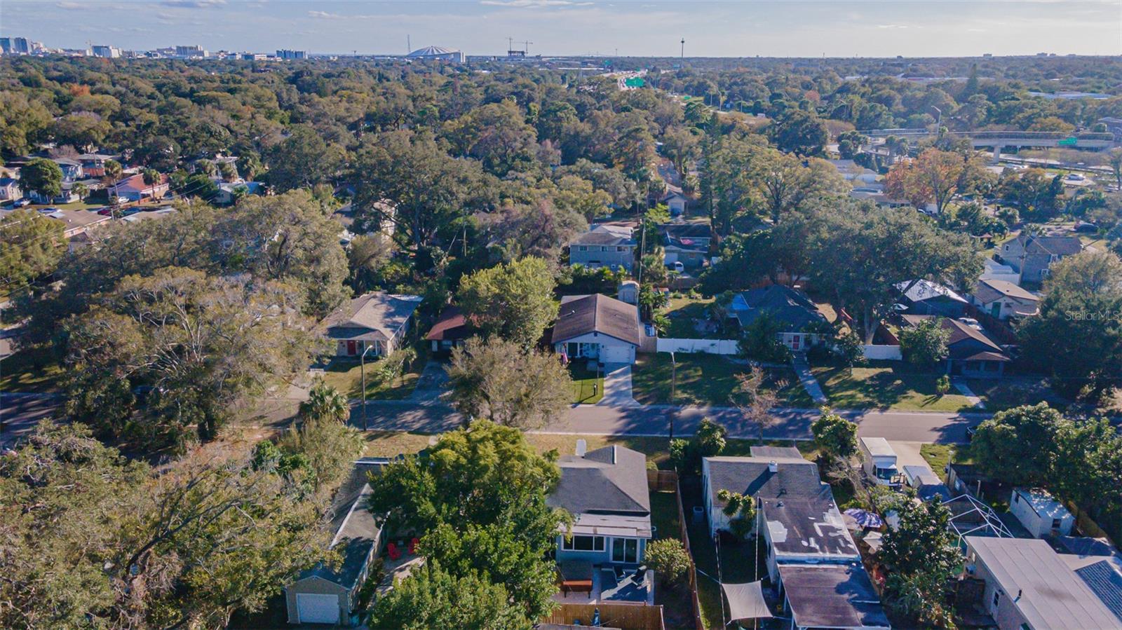 Image 40 of 43 For 2035 29th Avenue N