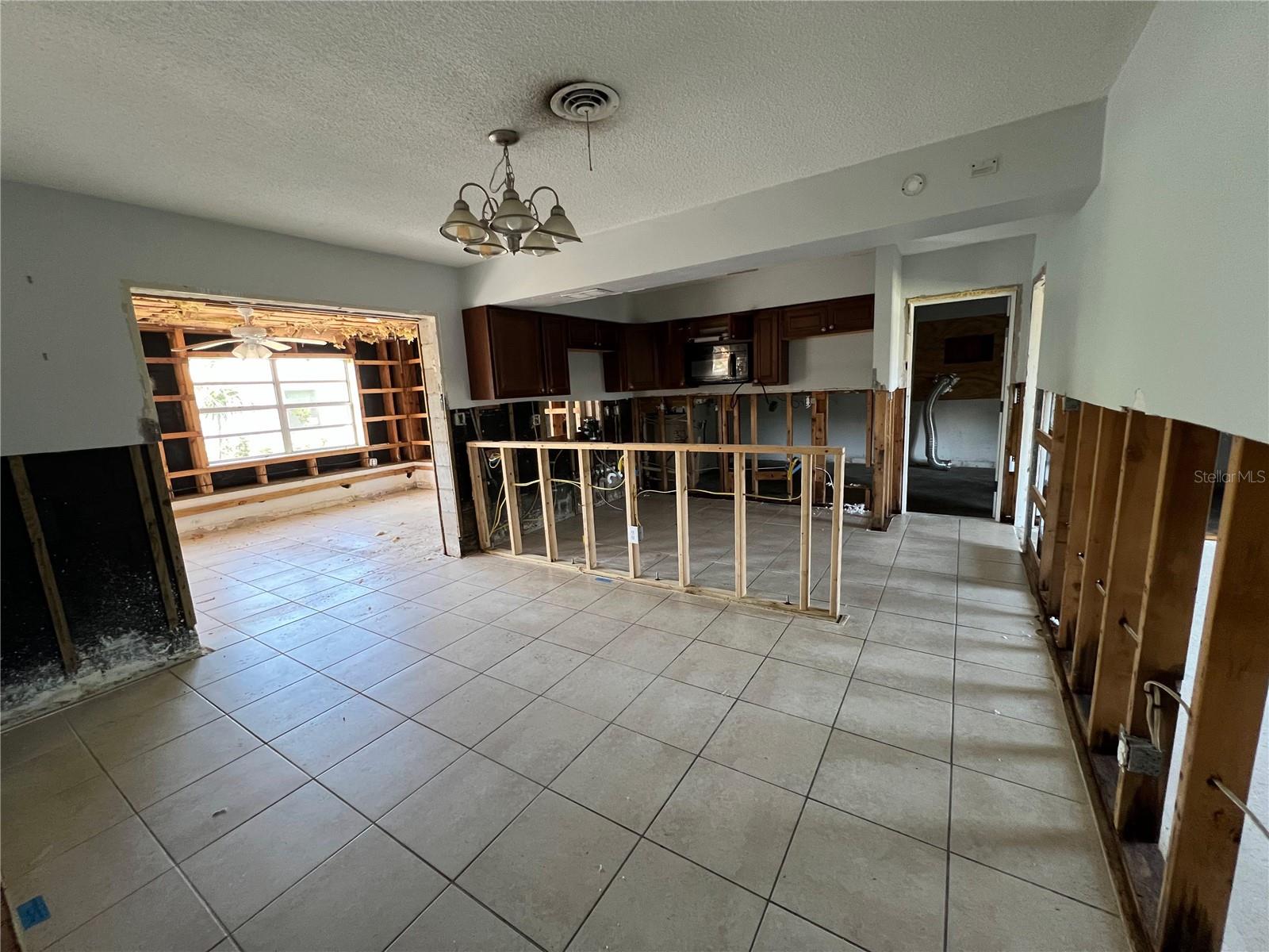 Image 11 of 21 For 378 79th Avenue Ne