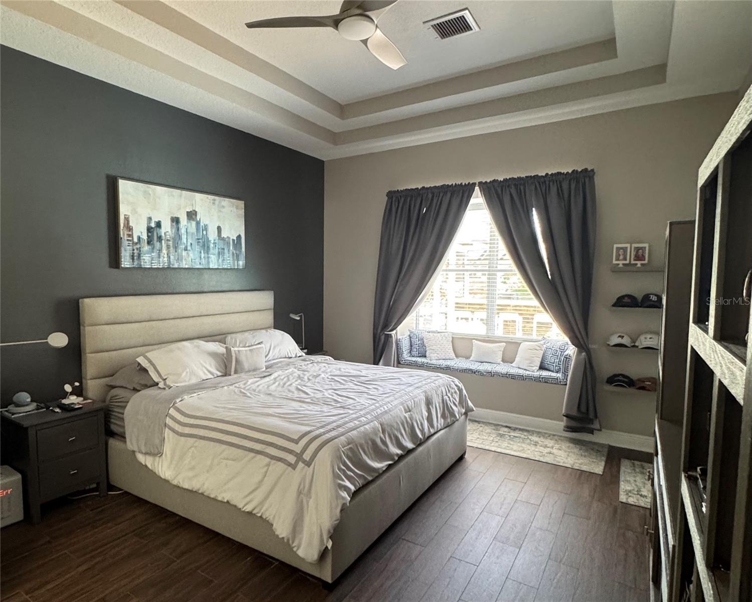 Listing photo id 15 for 3205 Grassglen Place