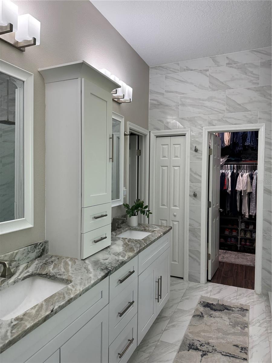 Listing photo id 17 for 3205 Grassglen Place