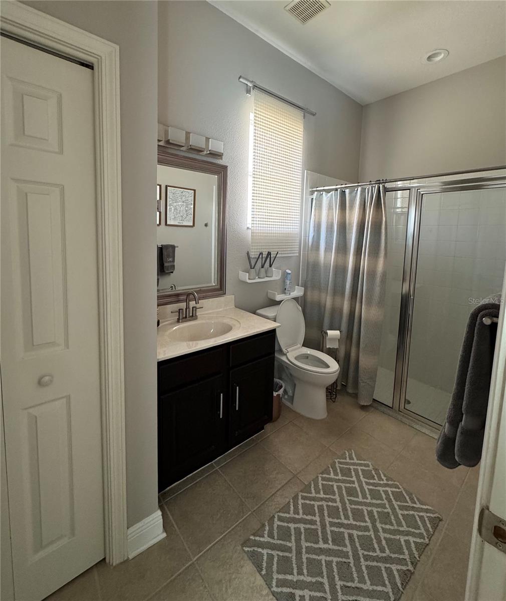 Listing photo id 22 for 3205 Grassglen Place