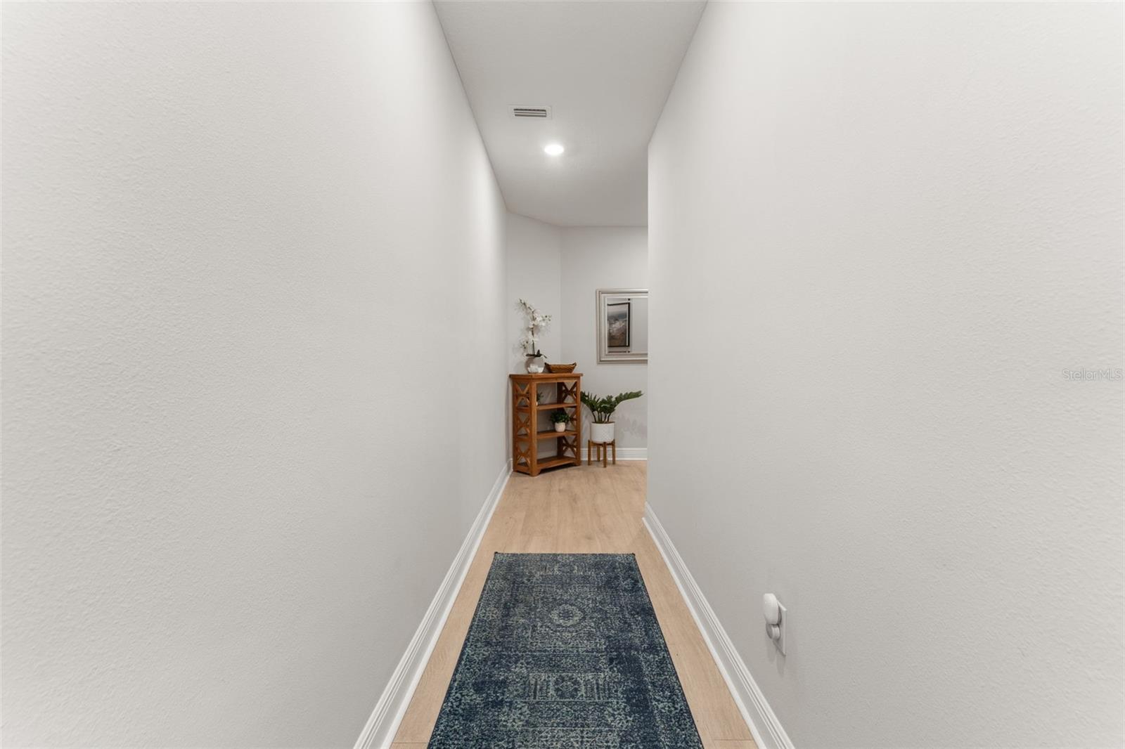 Image 6 of 44 For 412 Albany Avenue 2