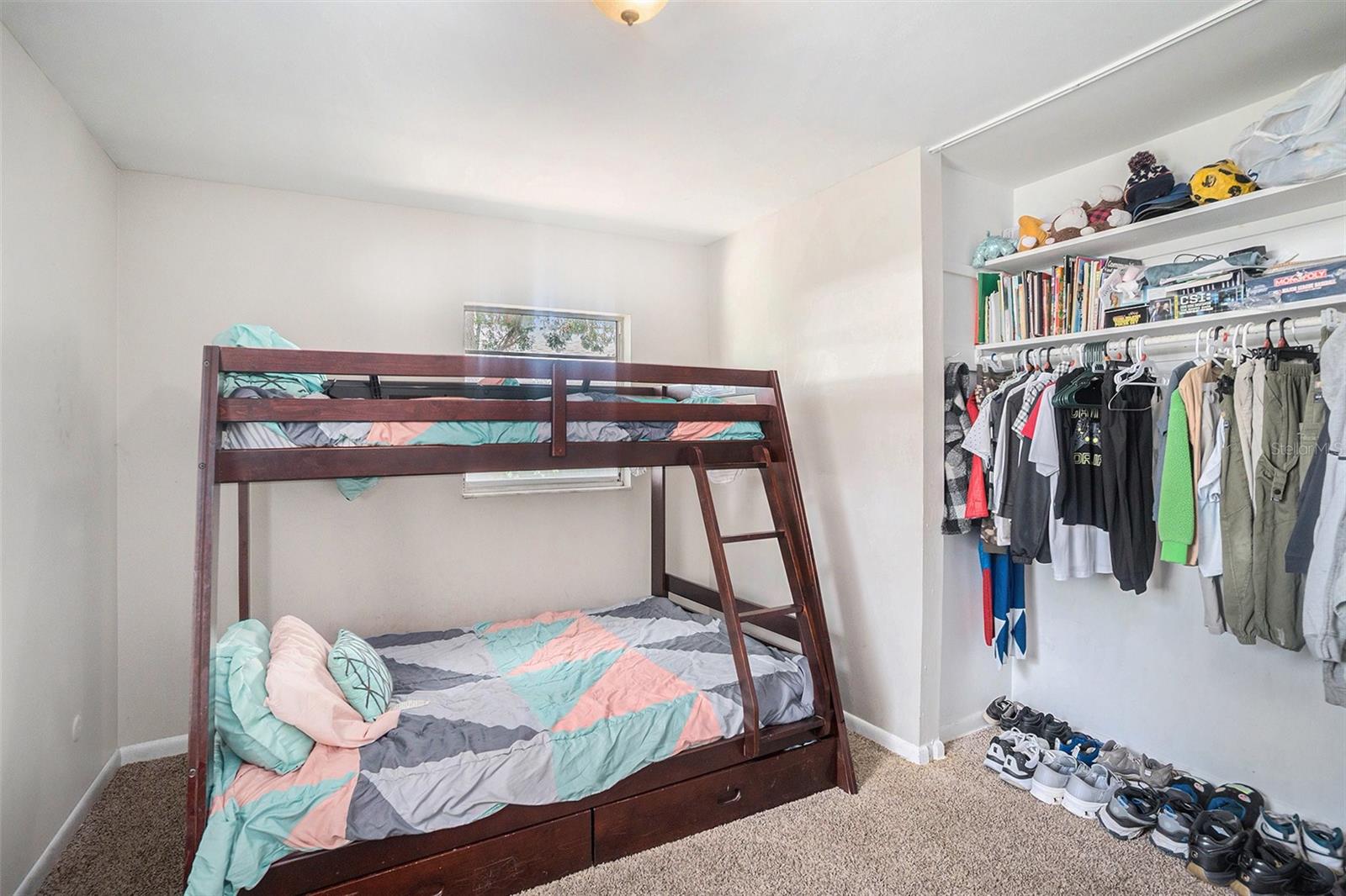 Image 21 of 37 For 7004 Lambright Court