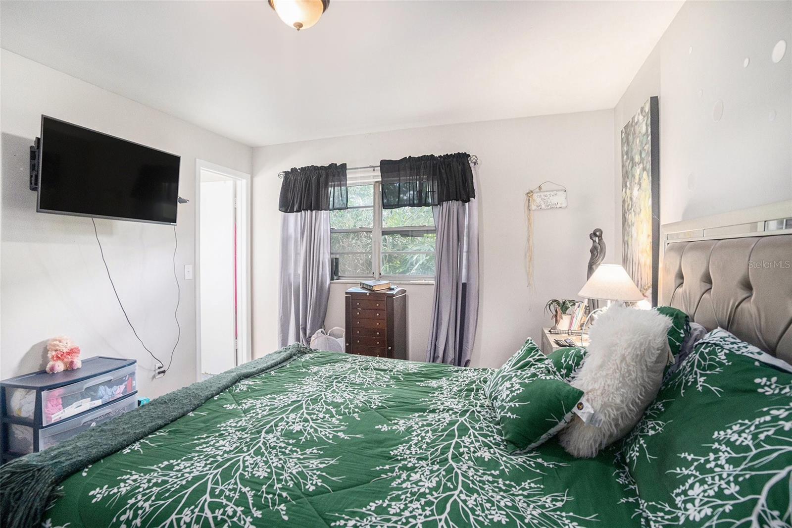 Image 25 of 37 For 7004 Lambright Court