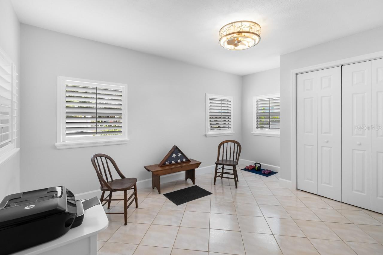 Image 27 of 75 For 100 18th Street Nw