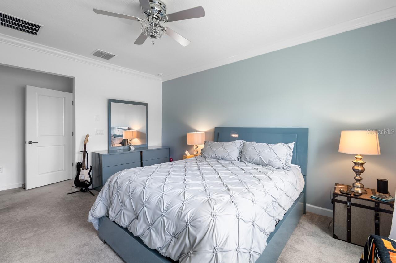 Image 18 of 38 For 17222 Holly Well Avenue