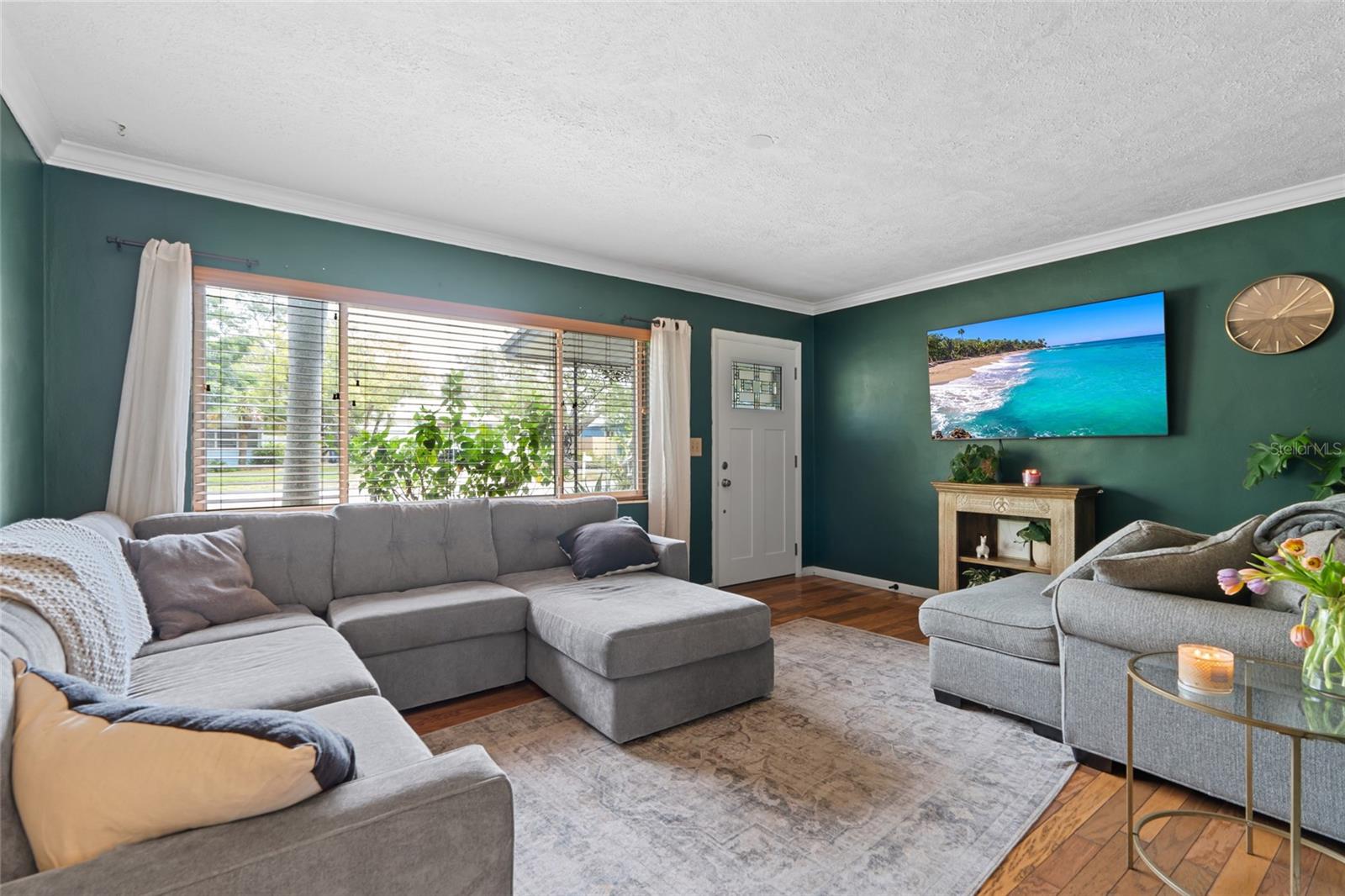 Image 5 of 28 For 1526 San Mateo Drive