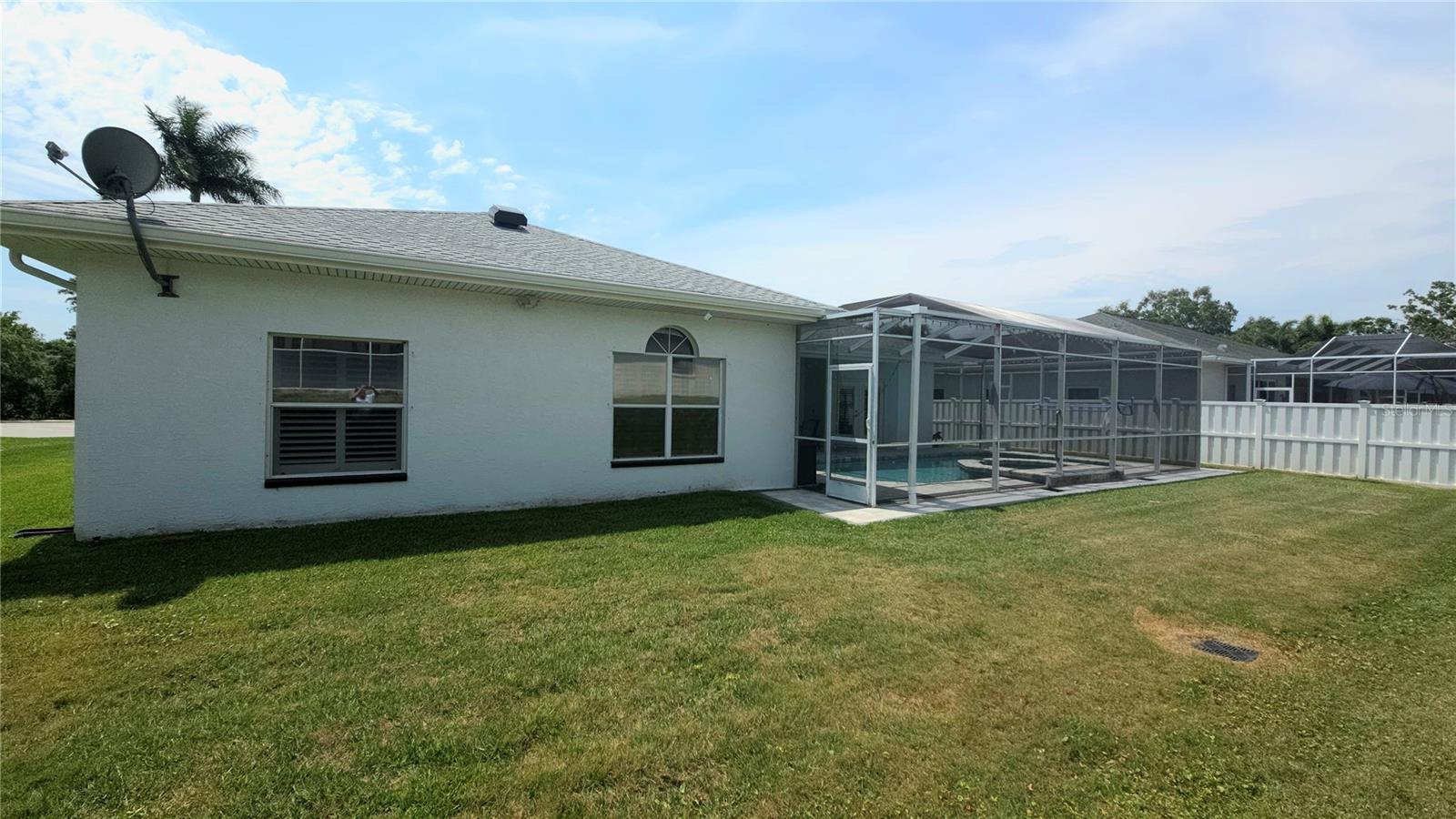Image 32 of 33 For 1961 Dunbrody Court
