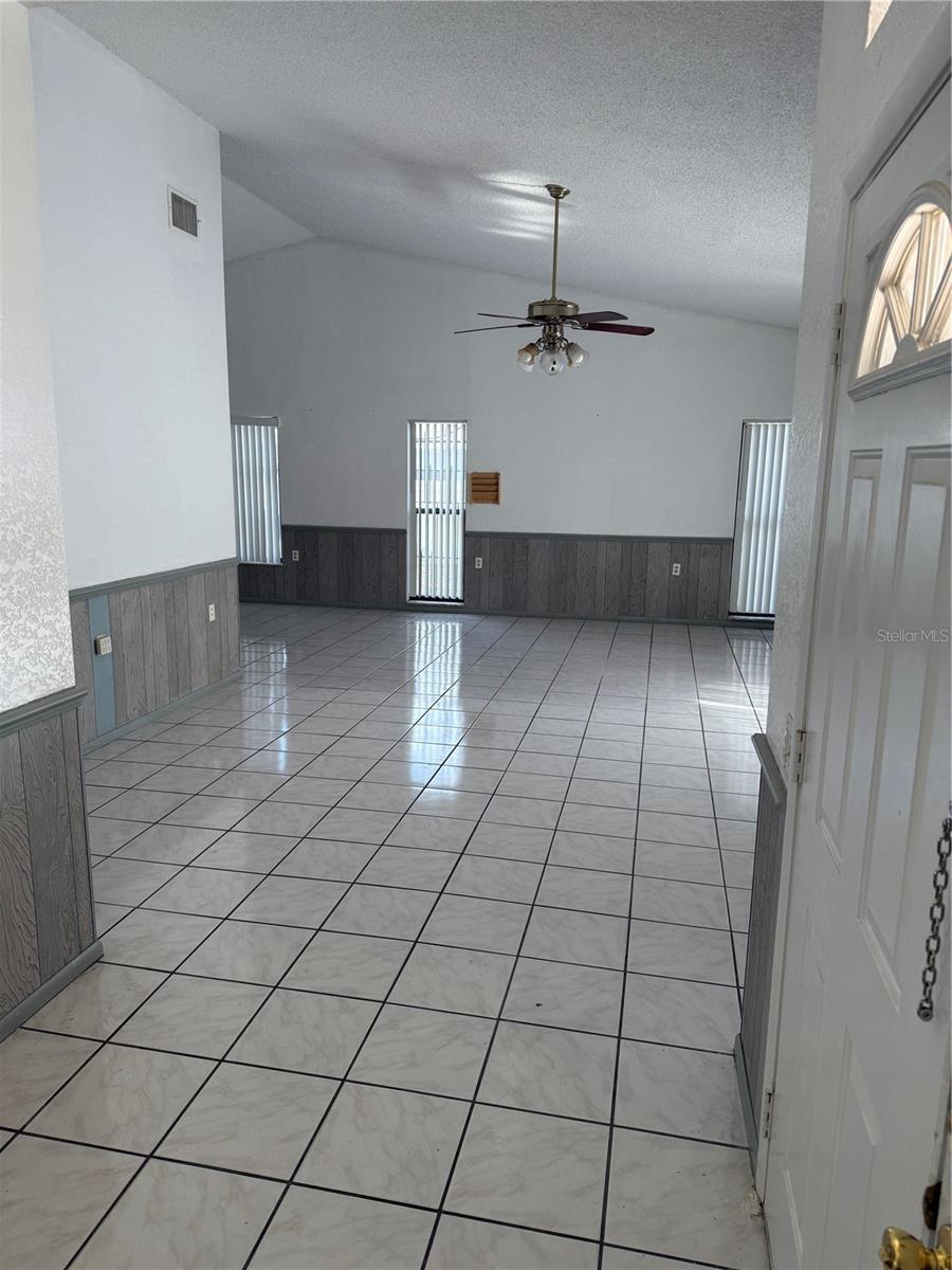 Image 7 of 35 For 2026 Aaron Place