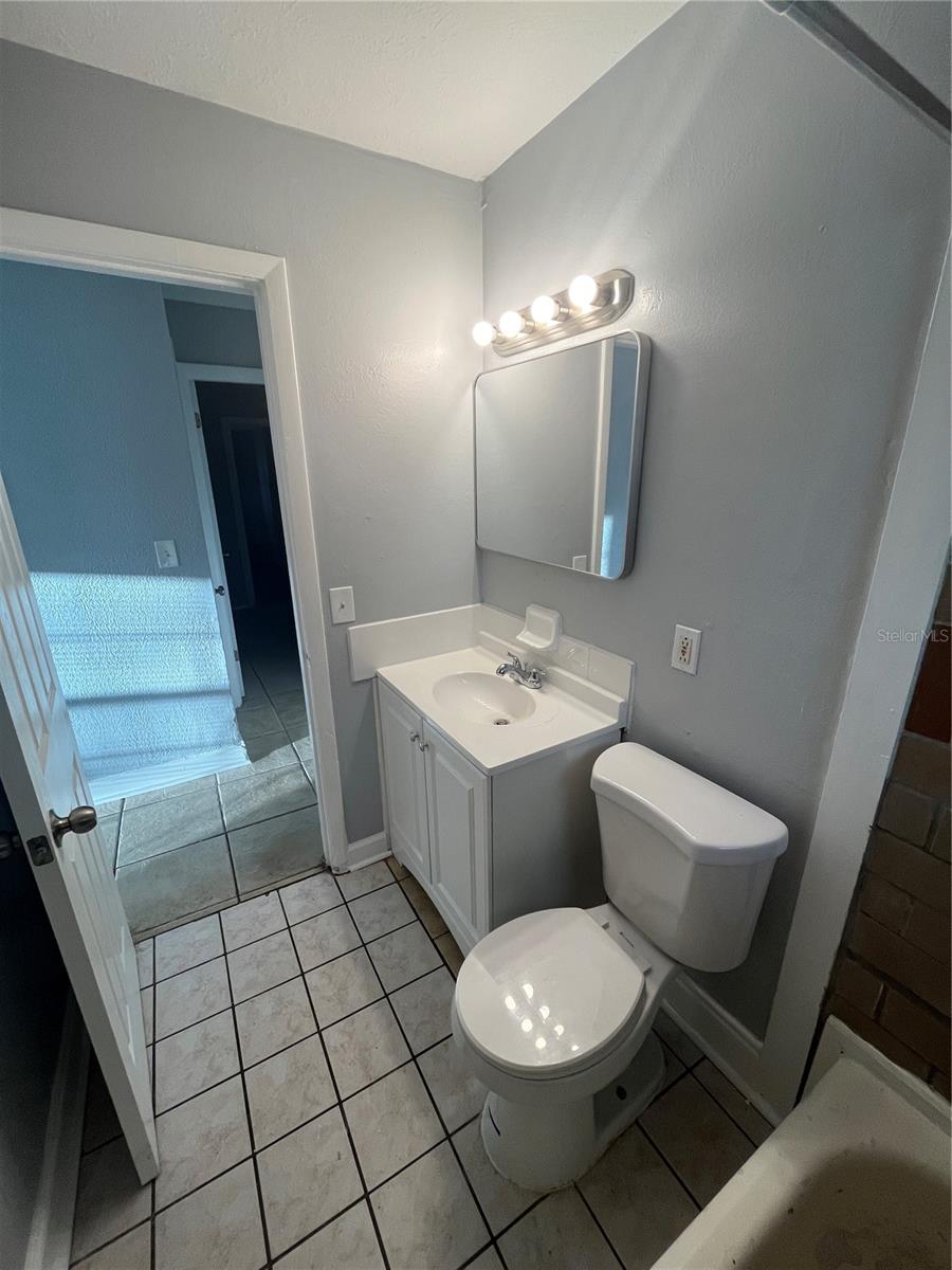 Image 4 of 5 For 1131 Swindell Avenue