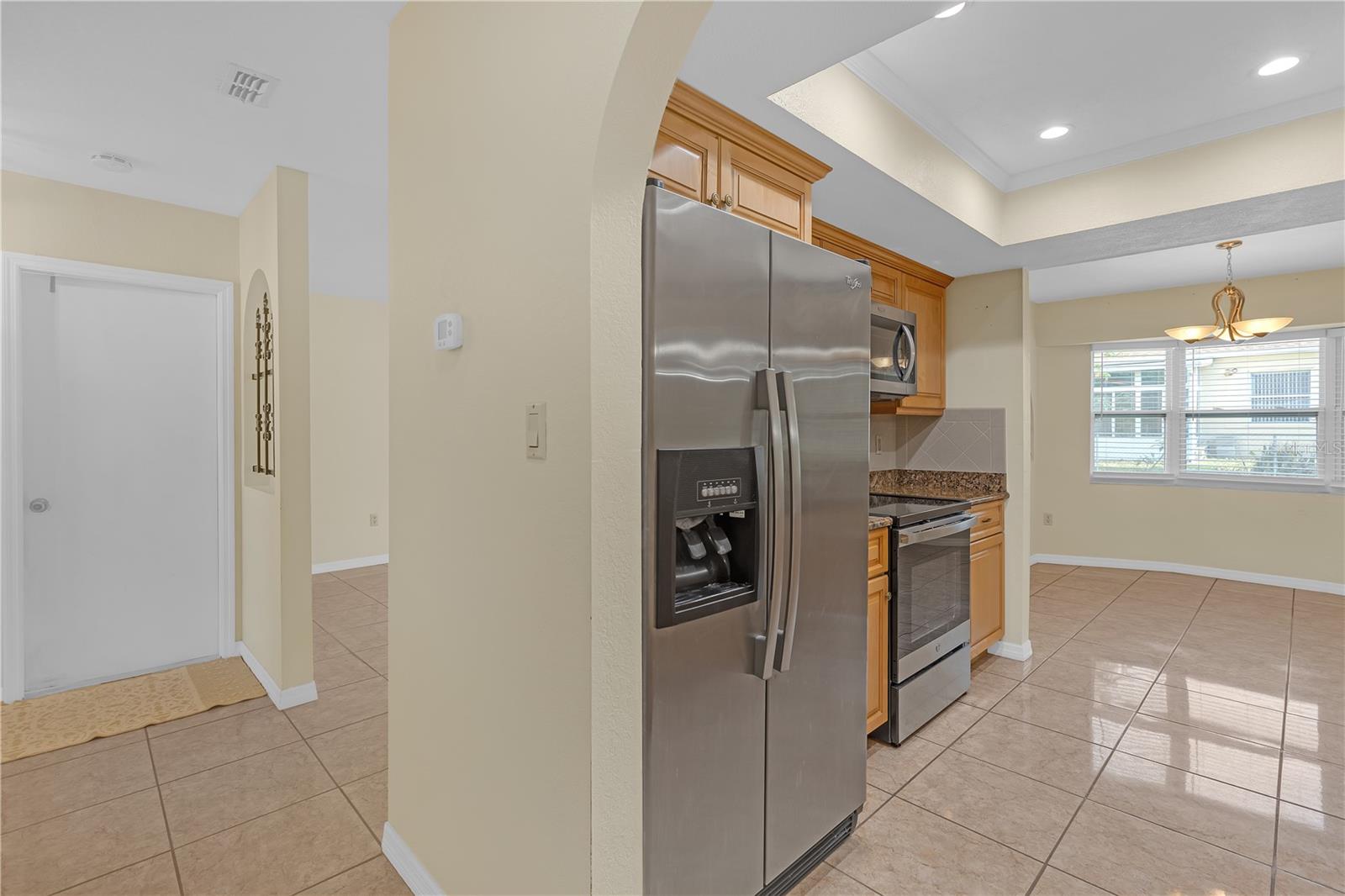 Listing photo id 13 for 12817 Lake Tree Lane