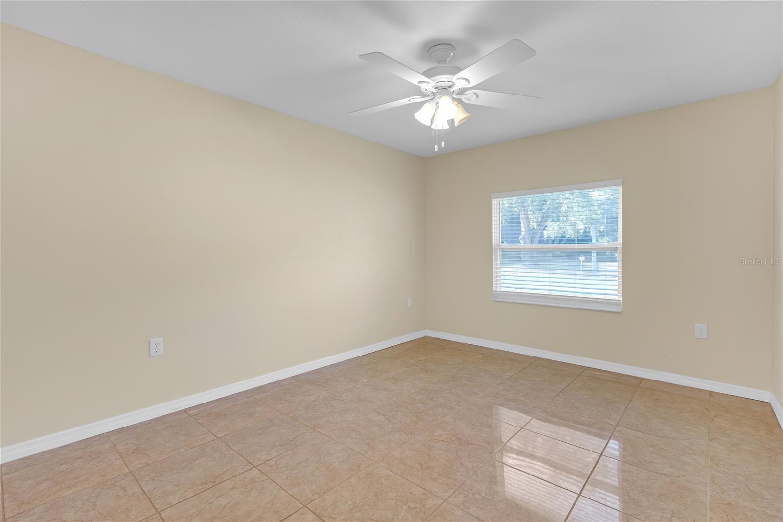 Listing photo id 19 for 12817 Lake Tree Lane