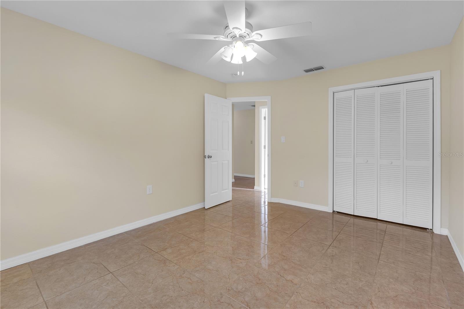 Listing photo id 20 for 12817 Lake Tree Lane