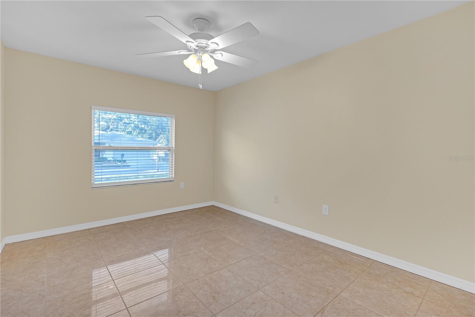 Listing photo id 21 for 12817 Lake Tree Lane