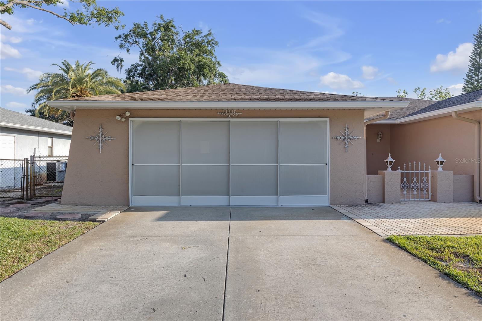Listing photo id 43 for 12817 Lake Tree Lane