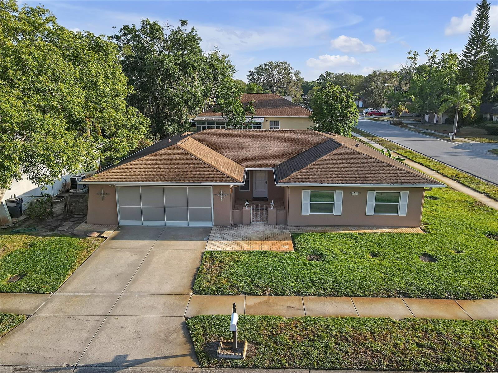 Listing photo id 45 for 12817 Lake Tree Lane